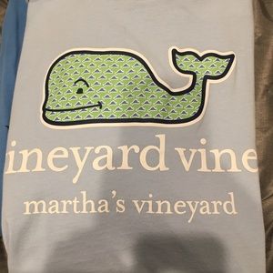 Vineyard Vines t shirt